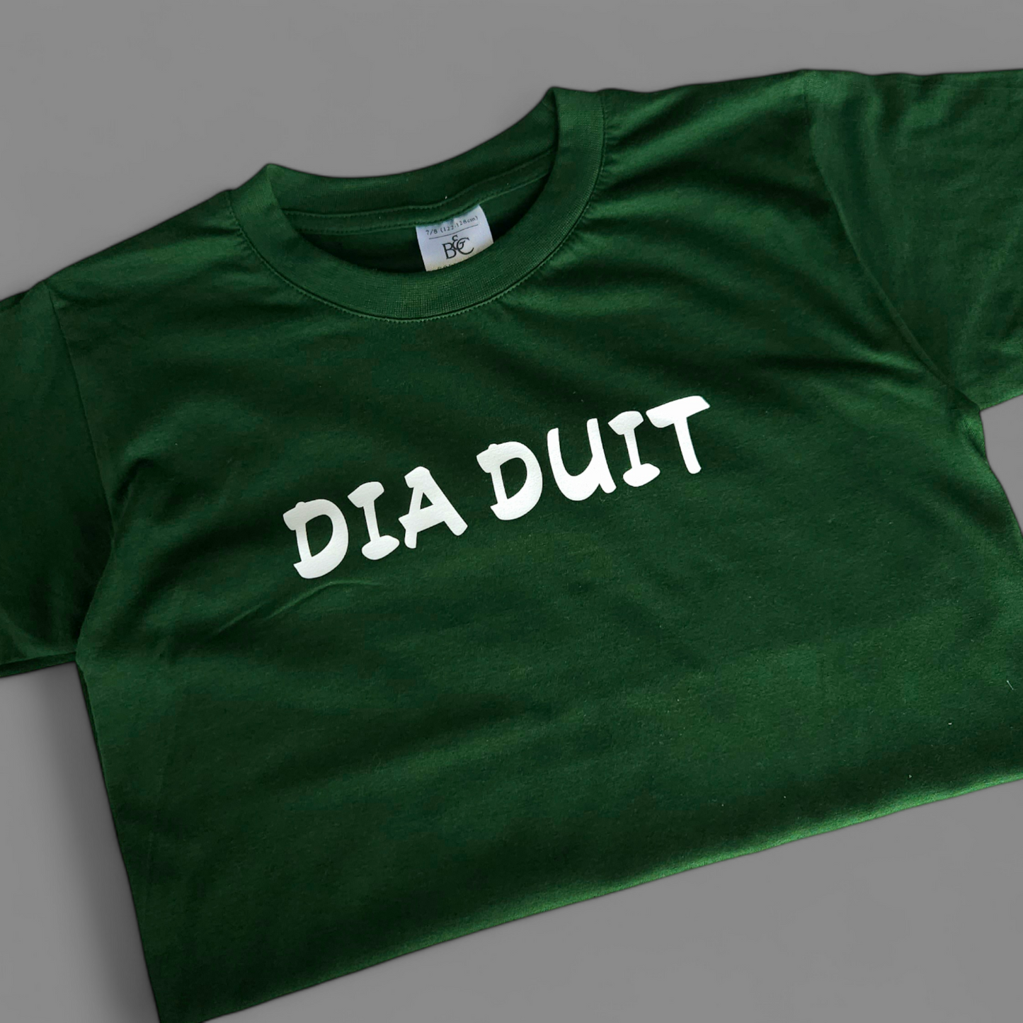 T-Shirt - 7-8 Jahre - Dia Duit - Grün