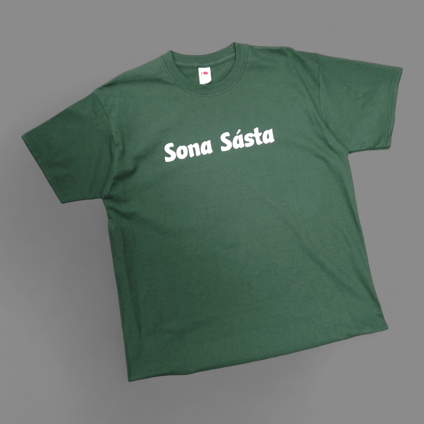 T-Shirt – Erwachsene M – Sona Sásta – Grün