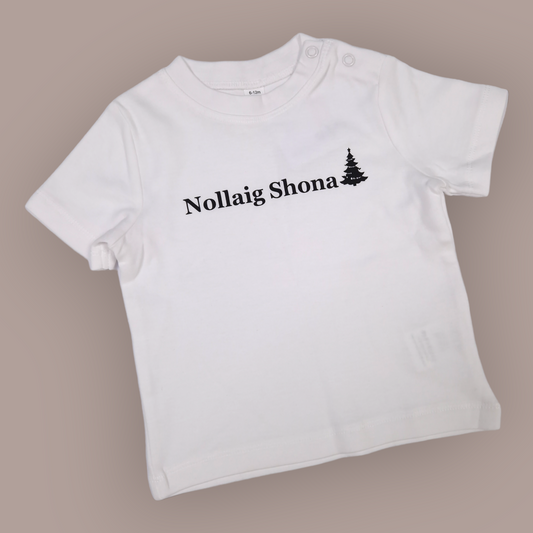 Christmas T-Shirt - 6-12 Months - Nollaig Shona - White
