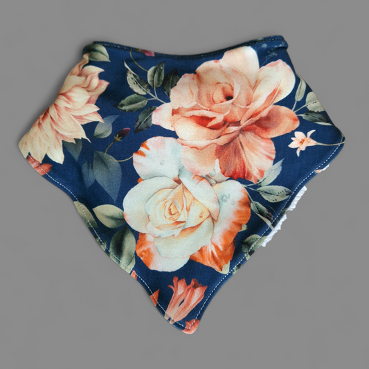 Bavoir - Floral sur bleu marine