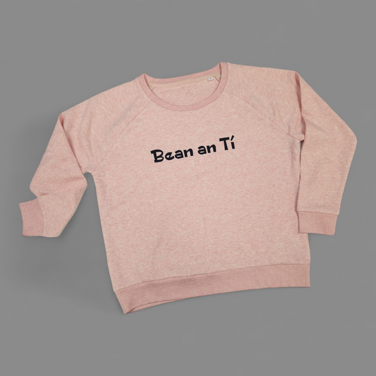 Sweatshirt - Adult M - Bean an Tí - Cream Heather Pink