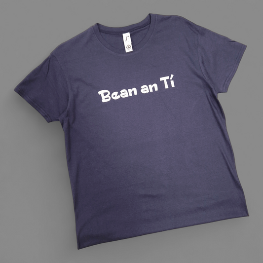 T-Shirt - Adult M - Bean an Tí - Navy
